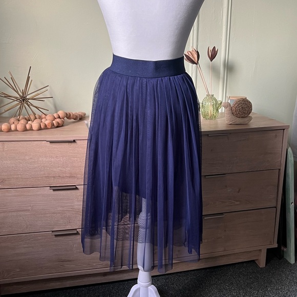 Navy Blue Modest Layered Pleated Highwaist Mesh Tutu Midi Knee-Length Skirt XS-S - Picture 6 of 16